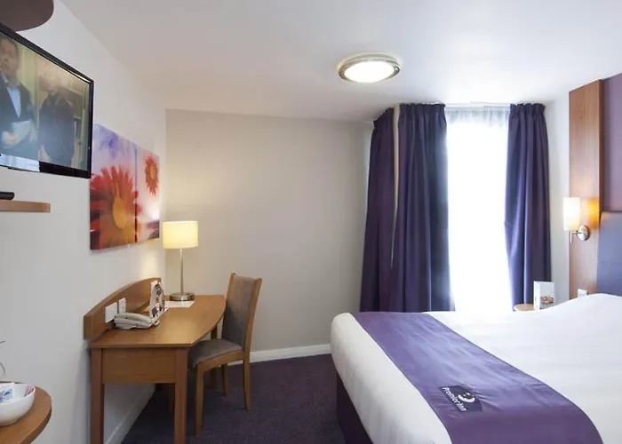 Premier Inn Southampton West Quay